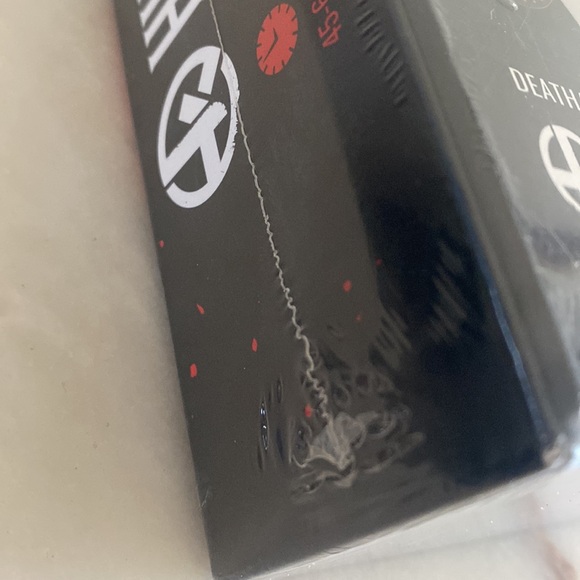 Hunt a killer mystery death at the dive bar - Picture 3 of 3